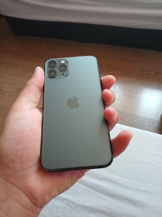 Продавам Iphone11 pro 90процента капацитет в много добро състояние