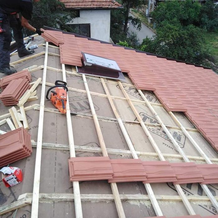 Montaj acopersuri dulgherie tigla metalica terase reparati de urgent