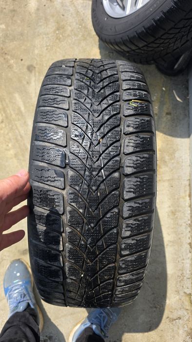 Set jante aliaj 17” ALUTEC + anvelope iarnă Run flat + senzori presiune  5×112