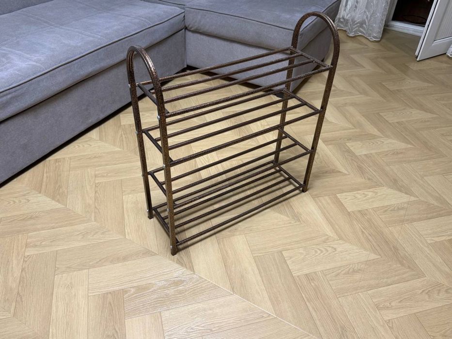 Продаются металлические этажерки для обуви