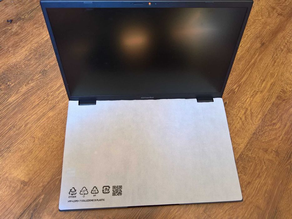15.6" ASUS ExpertBook B1, i5-1235U, 16GB DDR4, 512GB NVMe