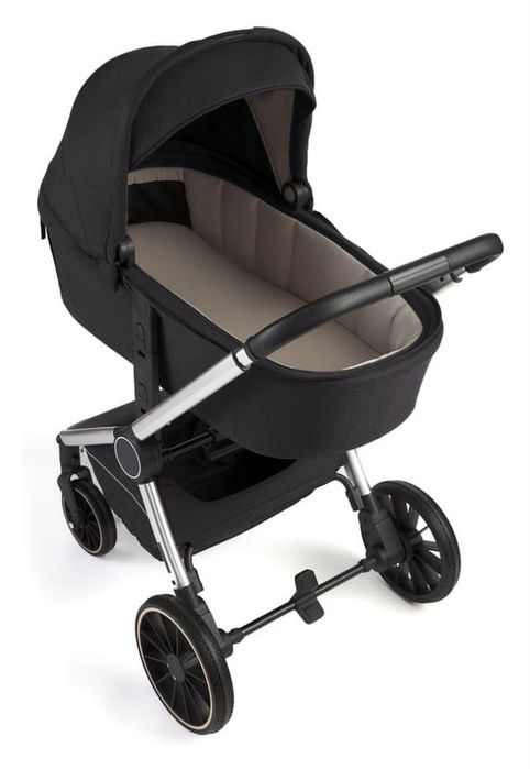 Коляска почти новая