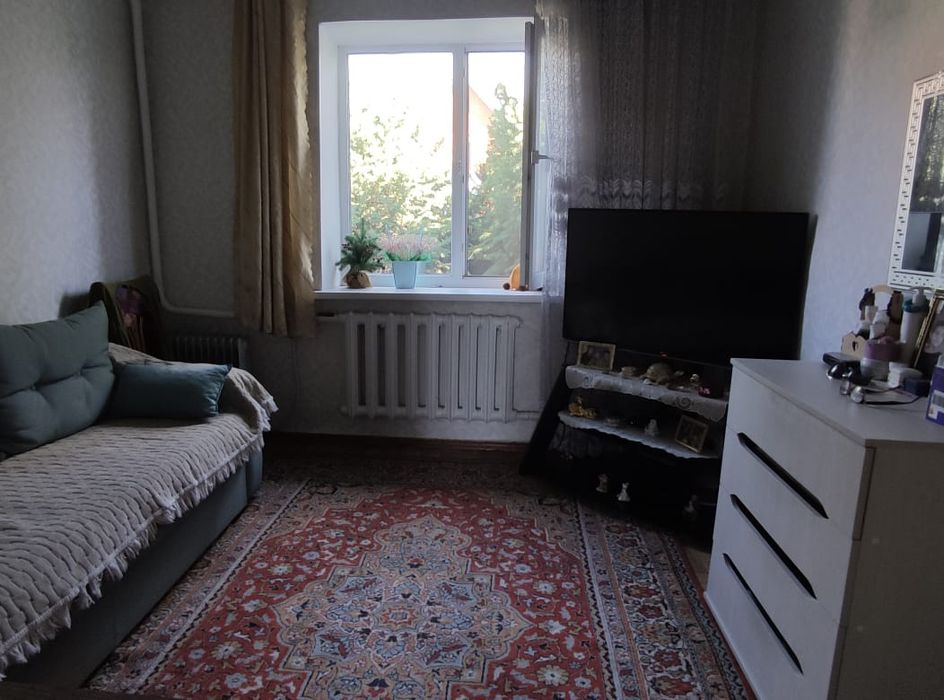 Частный дом. Западно жилой район.