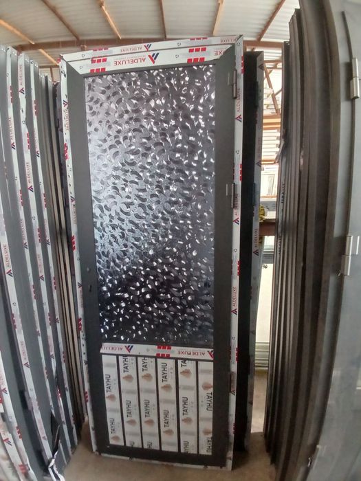 Двери Готовые Алюминиевые