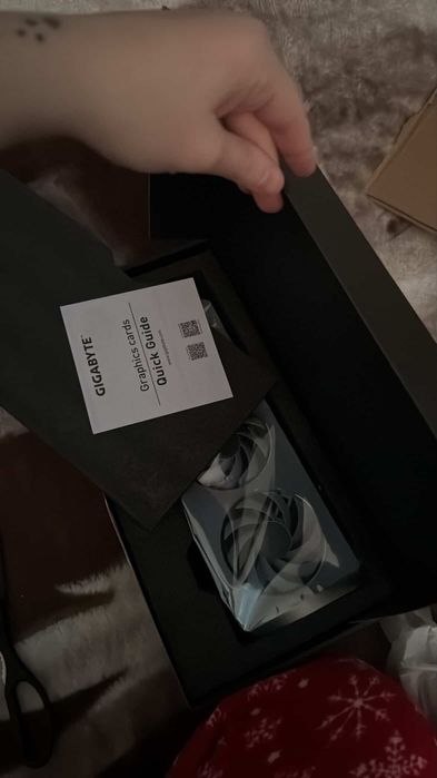 GeForce RTX 5060 ti 16 gb Gigabyte Aero