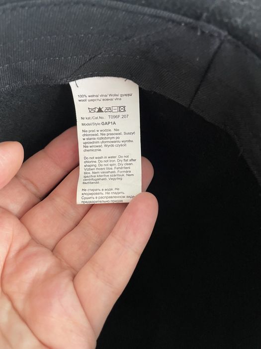 Palarie eleganta neagra cu boruri mari din lana