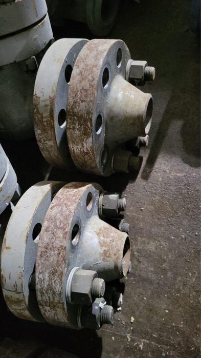 Продам задвижки есть разных типов