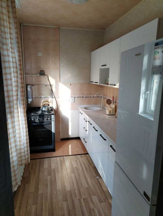 Сдается в аренду квартира 2х комнатная Кадышева базар (RV33)