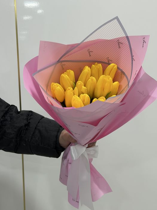 Тюлпаны цветы букеты на 8 март