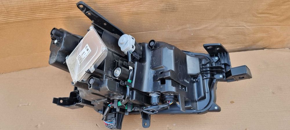 Far stanga Full LED Mazda CX 30 2019 2020 / 2021 2022