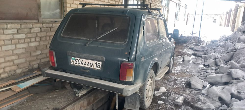 Продам автомобиль Нива 21213