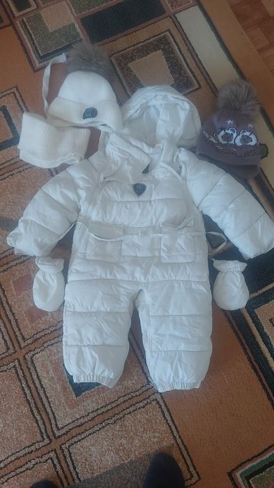 Продам детские одежды