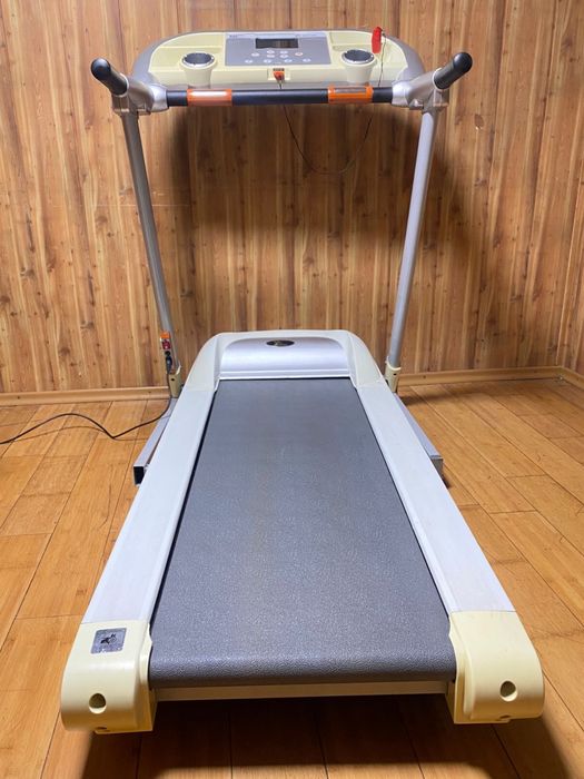 Беговая дорожка Motan