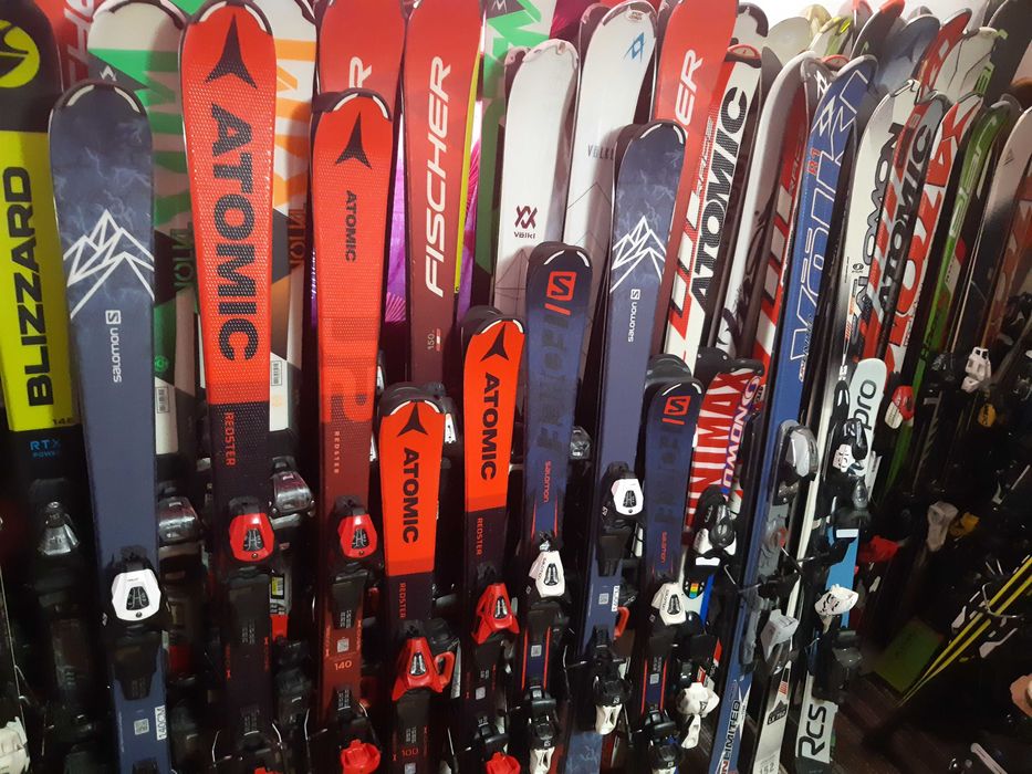 Schiuri incepatori intermediari si avansati skiuri buyback