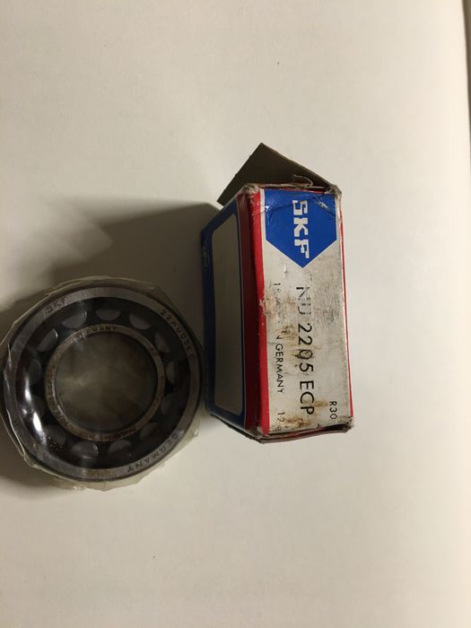 SKF NU 2205 ECP Rulment cu role cilindrice 25x52x18mm