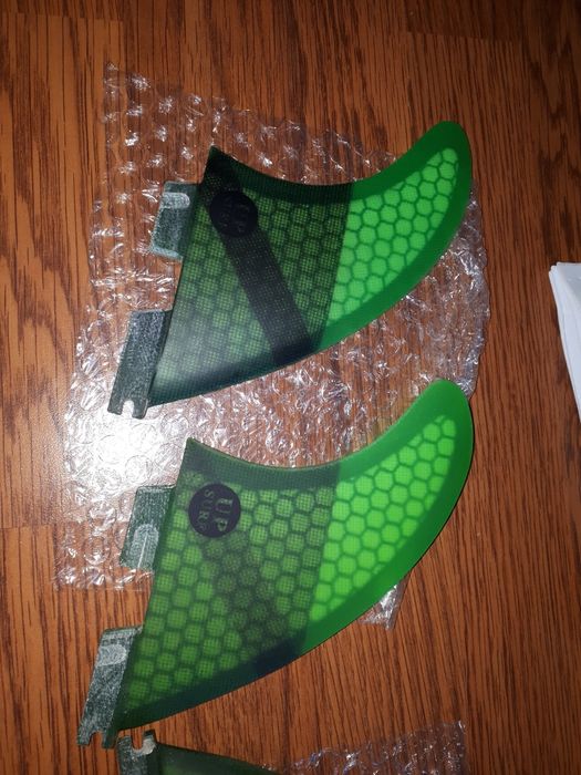 Плавники для сёрфинговой доски