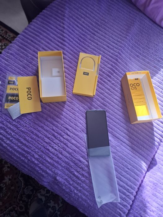 Продам телефон. С75.