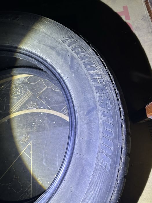Продам зимнюю резину Bridgestone R16