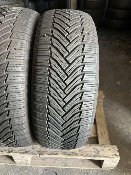 2 anvelope de iarna 215/55/17 Michelin!