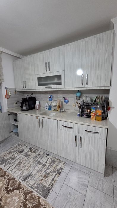 Продава  кухня чисто ново