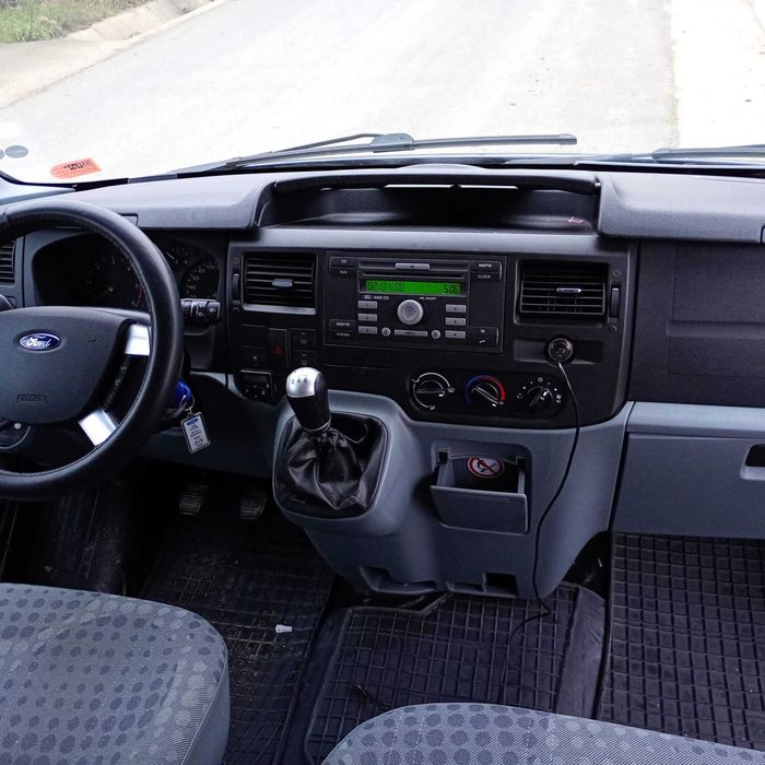 Vand ford transit 8+1