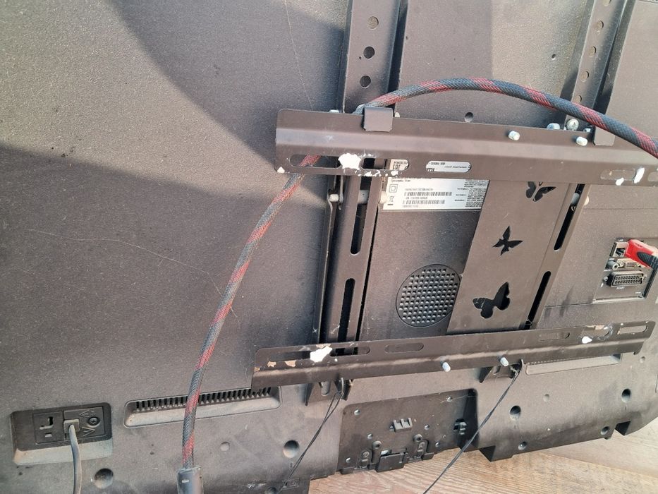 Телевизор Vestel 107см