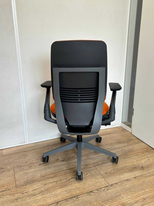 Refurbished Steelcase Gesture