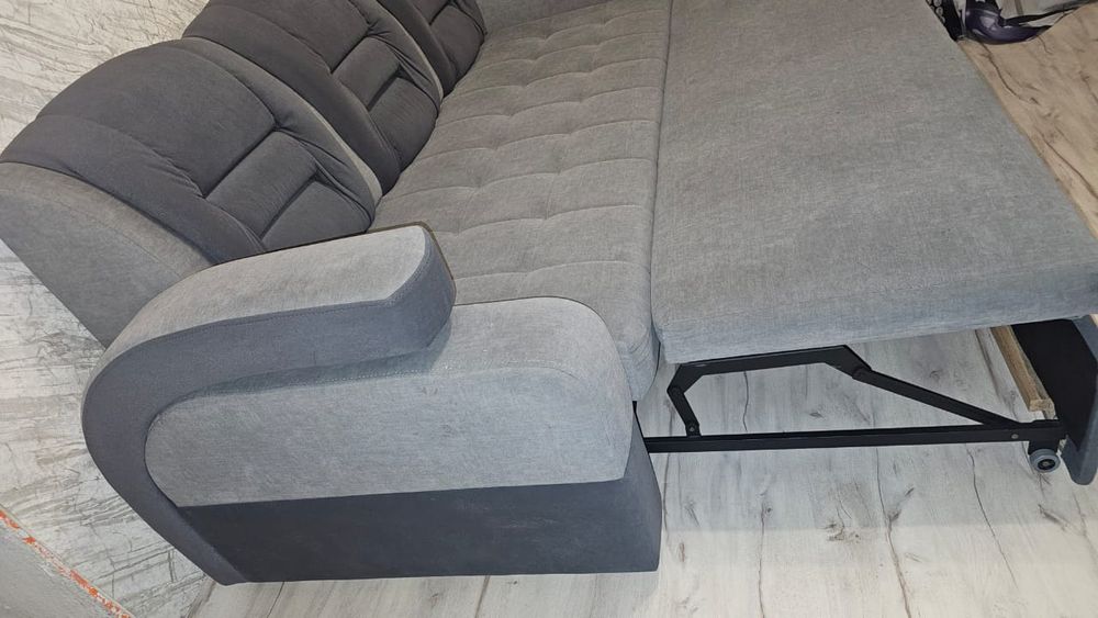 Продам диван в отличном состоянии