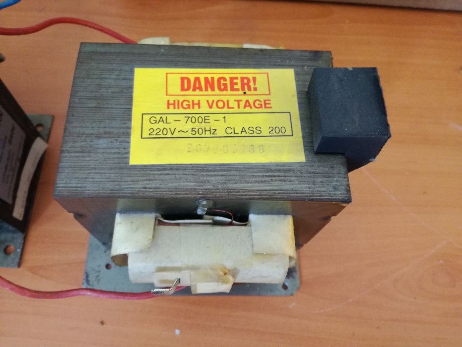 Трансформатори и магнетрони за микровълнова