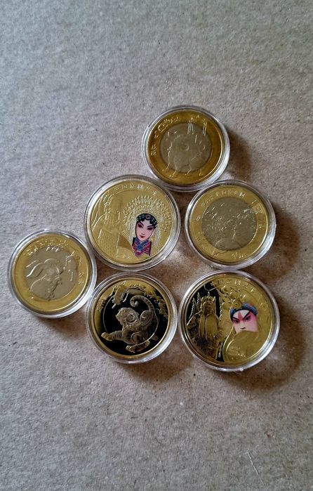 Продам монеты Китая
