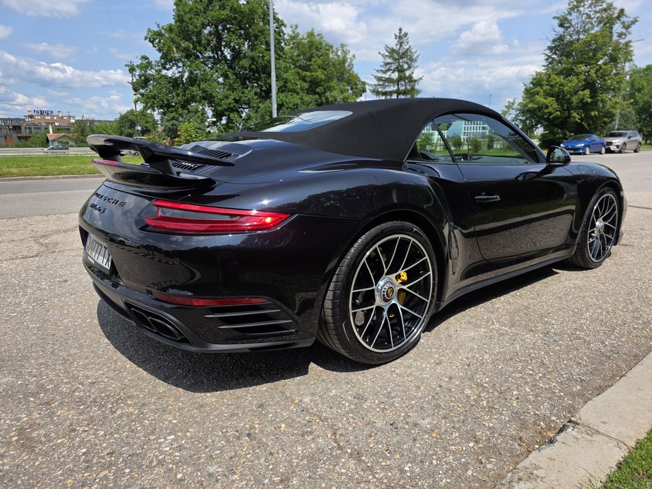 Porsche 911 Turbo S Cabriolet Full