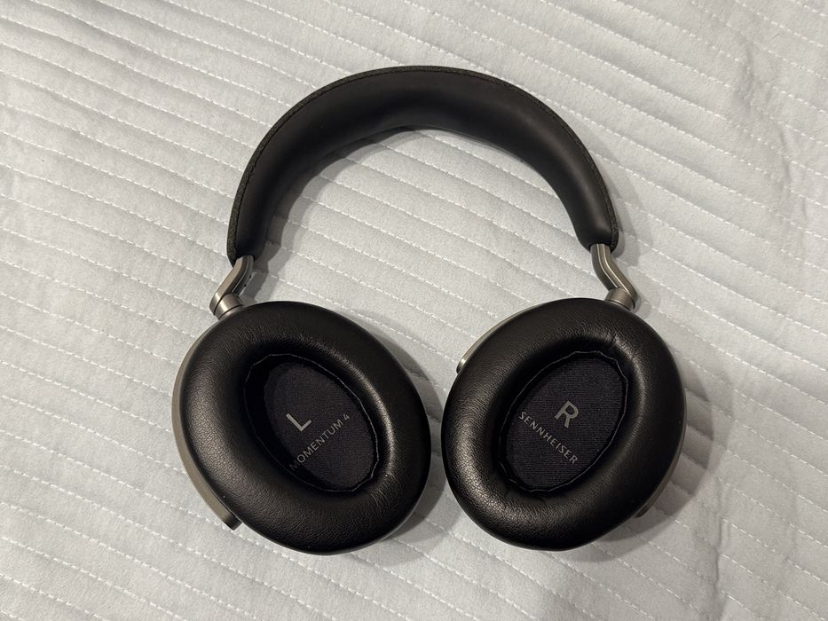 Наушники Sennheiser Momentum 4