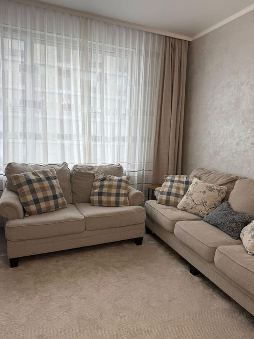 Диван Ashley бежевый