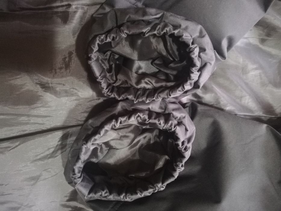 Vând geacă damă, de fâș, neagră, mărimea 42-44