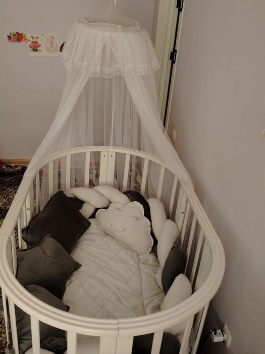 Детский кровать..