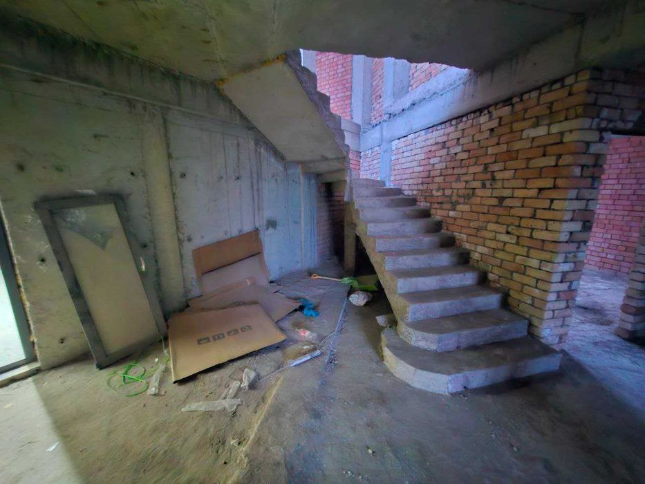 Пентхаус в Бадамзаре | 246 м² + 115 м² крыша 361 м² общий потенциал