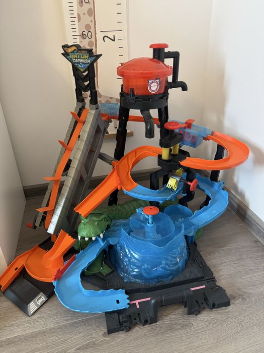 Set de joaca Hot Wheels City - Ultimate Gator Car Wash