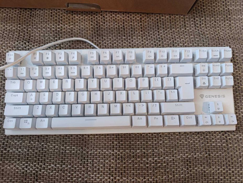 Клавиатура Genesis Thor 303 TKL