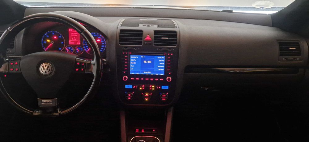 Vând Volkswagen Golf 5 GT 2.0 tdi 170 cp