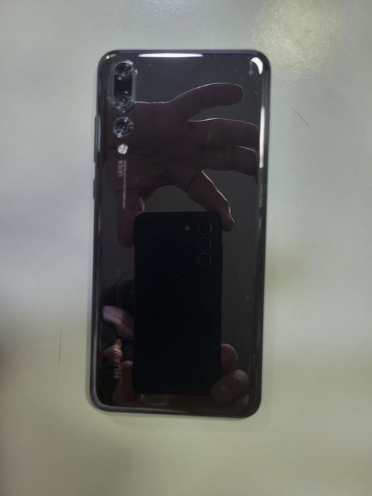 Huawei P20 PRO Impecabil ca Nou Poze Reale 128/6 RAM