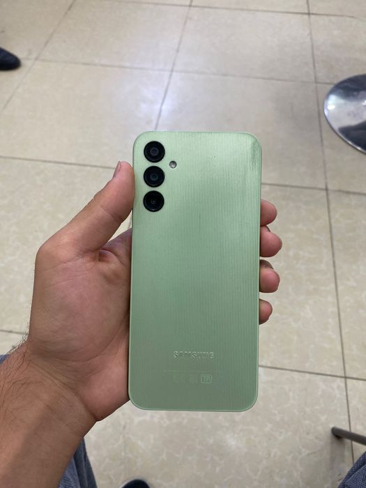 Samsung A14 4/64 aybi yoʻq ideal ishlashi chotki karobka dakument