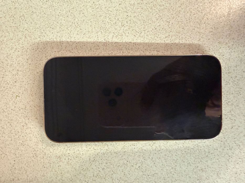 iPhone 14 pro gold