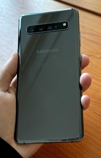 Samsung S10 5G aybi yuq telefon narxini kelishamiz