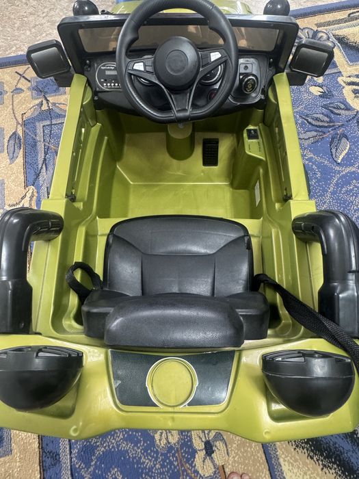 Продам детский электромобиль