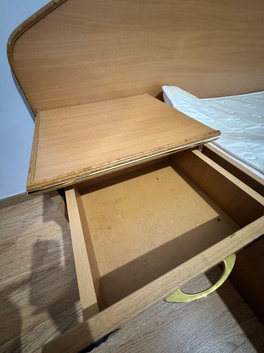 Кровать двуспальная