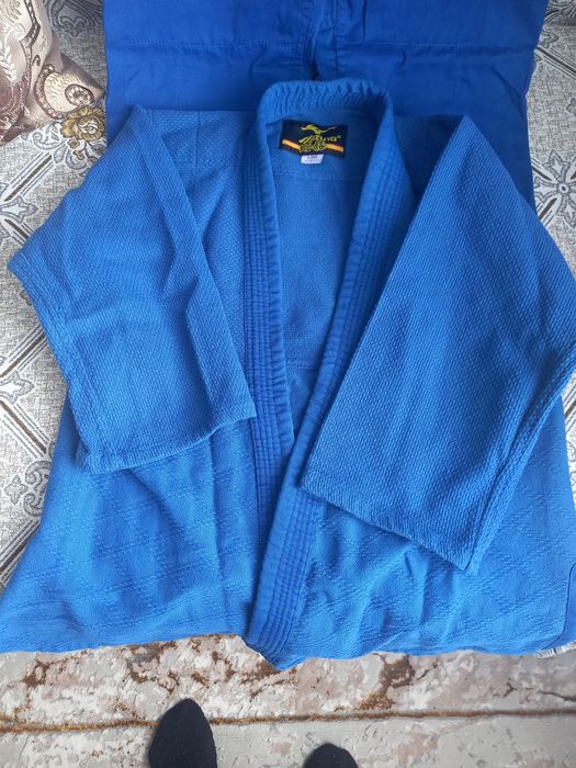 Продаётся кимоно