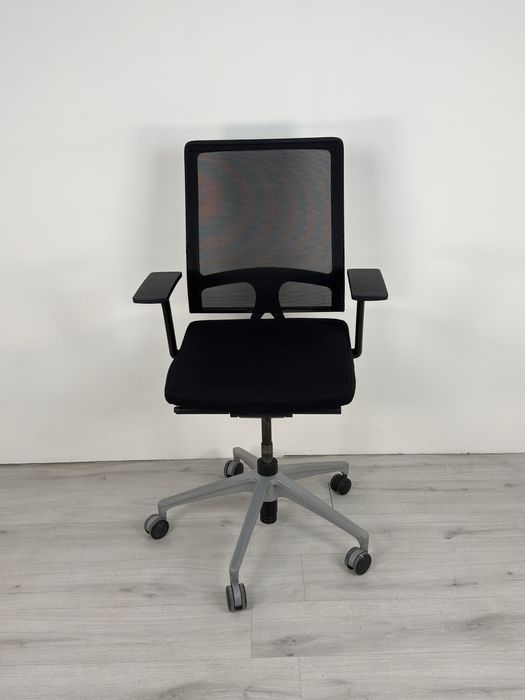 Ергономичен офис стол с мрежова облегалка за дома и офиса обзавеждане