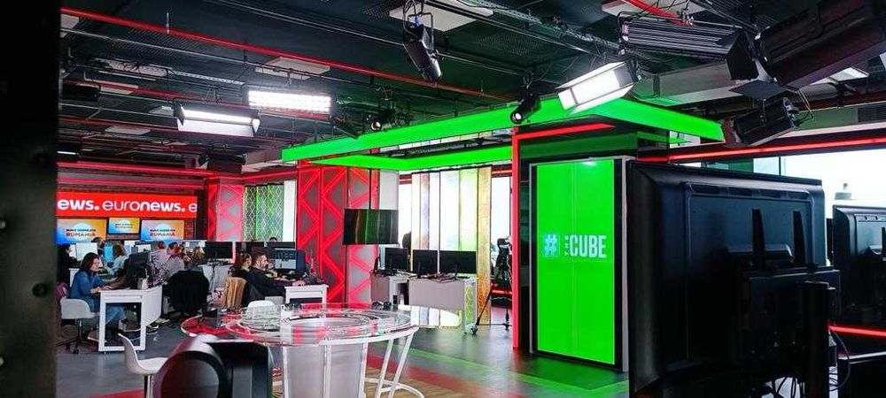 Firme luminoase salon infrumusetare&Litere volumetrice