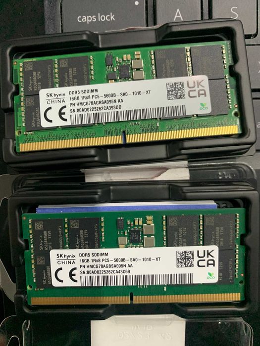 Мобилна памет SK Hynix 16GB DDR5 5600MHz HMCG78AGBSA095N 262p