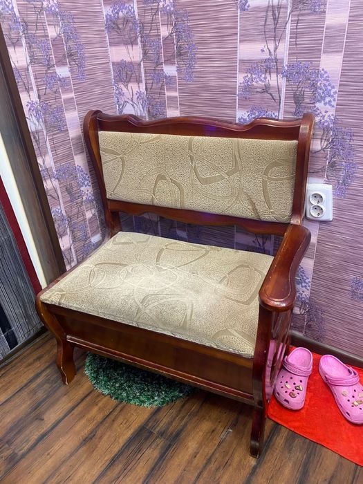 Продам уголок на кухню